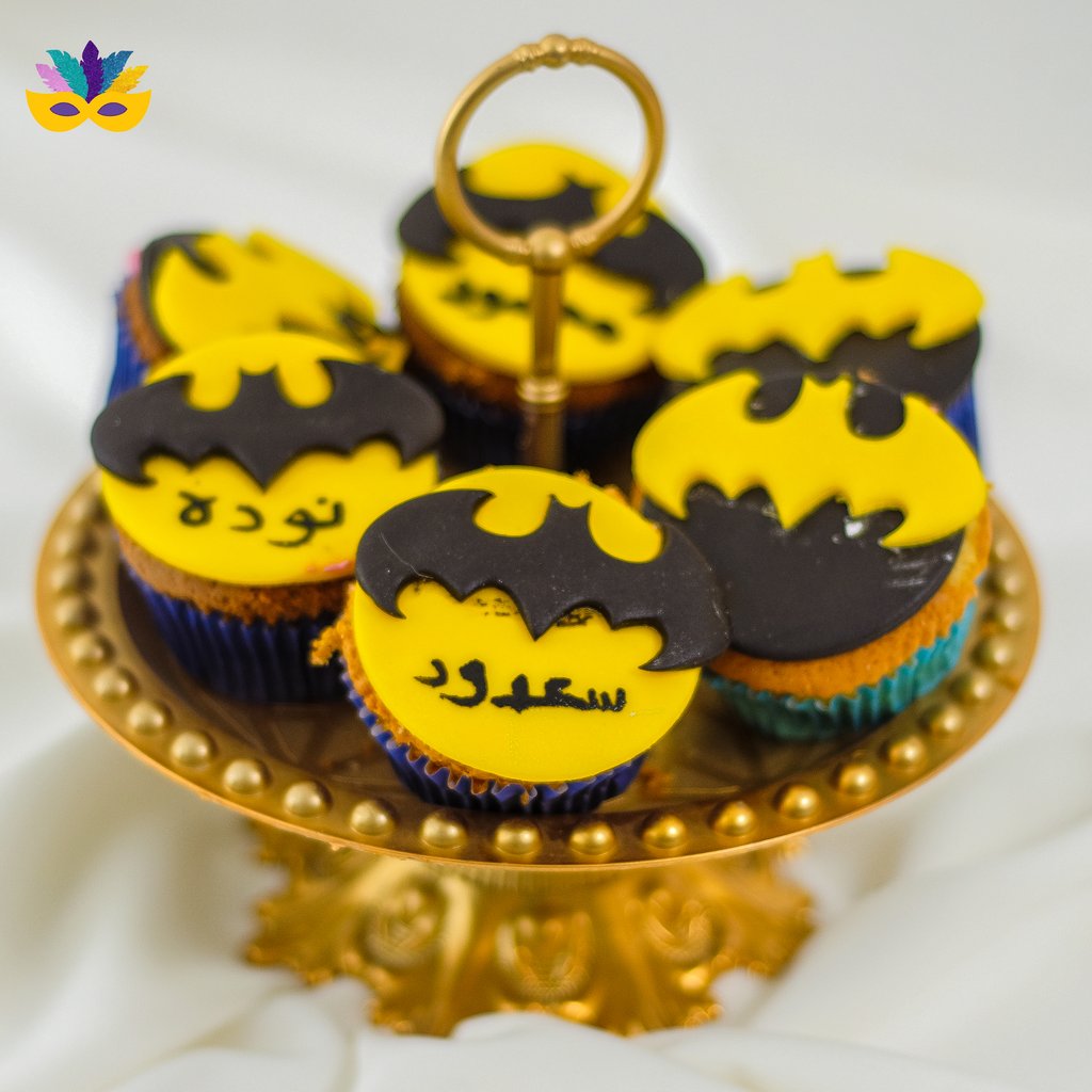 12 كب كيك باتمان